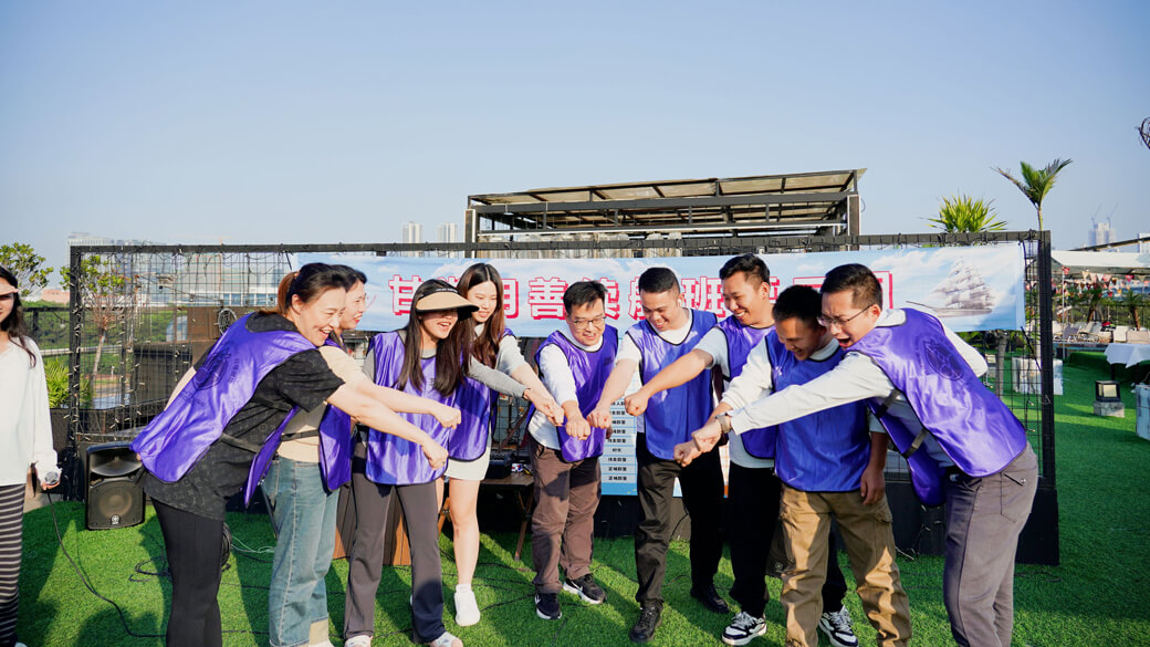 人在满冠足球_满冠(中国)